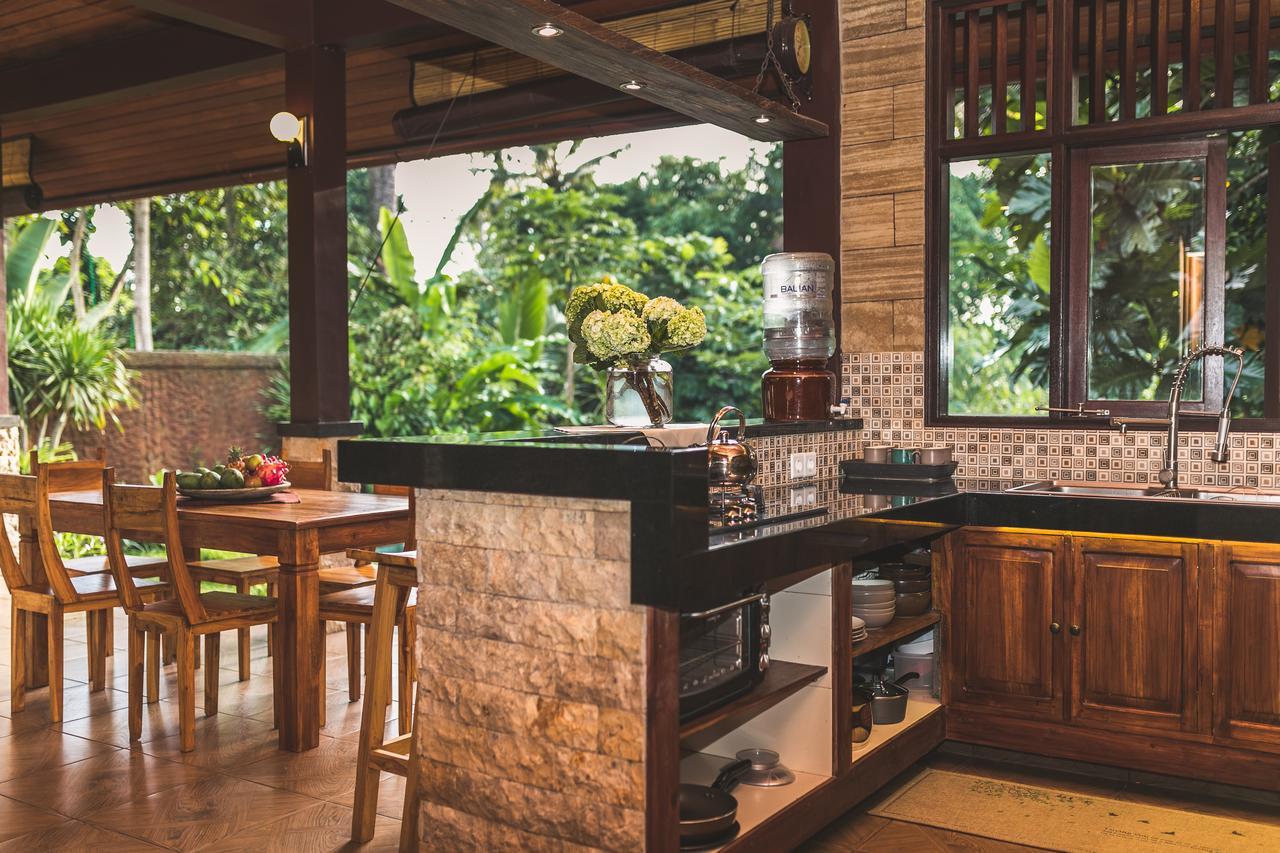 A Priori Villa Ubud Exteriör bild