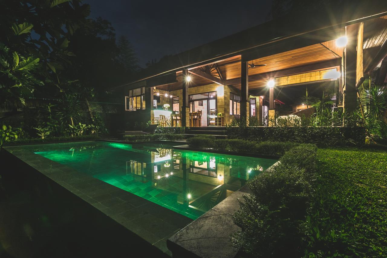 A Priori Villa Ubud Exteriör bild